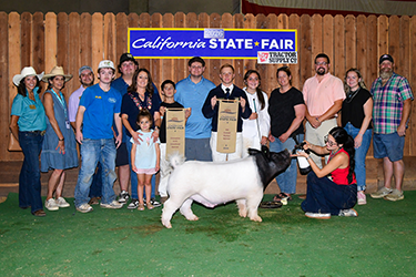 Carson Mendoza
Champion Dark Cross
California State Fair